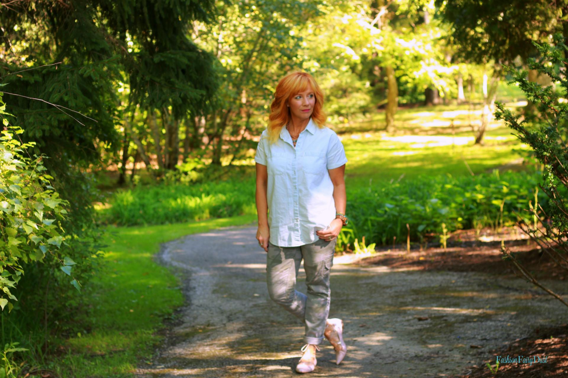 Casual outfit inspiration featuring JORD Wood Watch, skinny cargo pants and blush lace up flats.