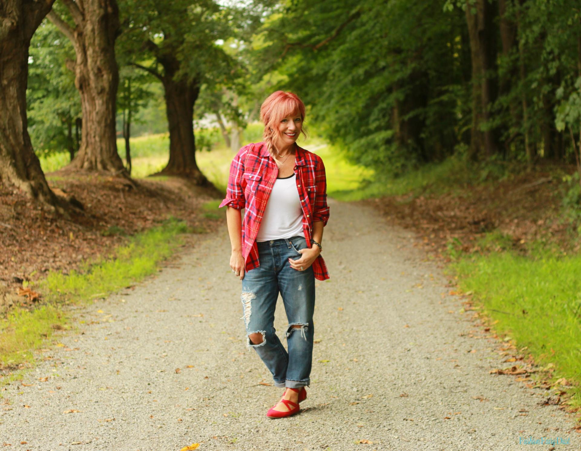 Plaid flannel shirt, boyfriend jeans and red lace up flats.