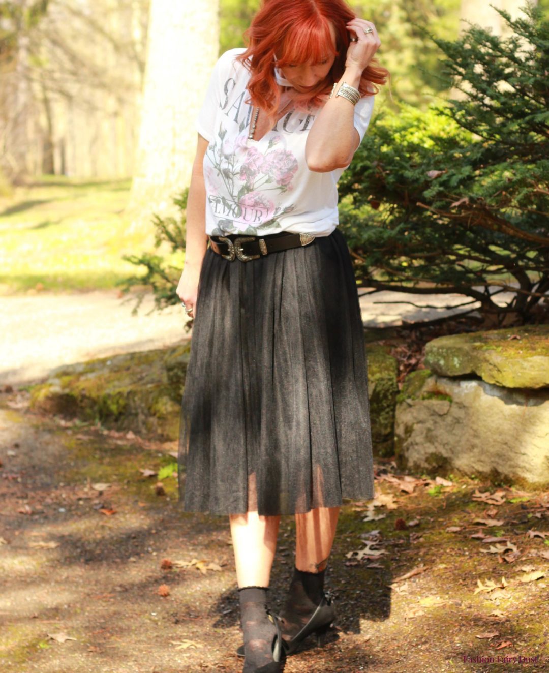 Black Tulle Skirt & Graphic Tee: Spring Skirt Series Pt. 2